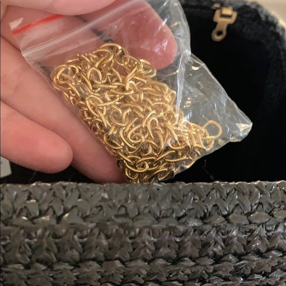 Purse - Picture 3 of 4